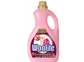 Woolite folyékony mosószer kényes ruhához, 2,7l