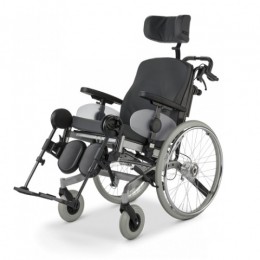 Solero Light 9.072 terápiás ápolási kerekesszék