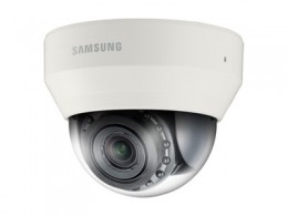 Samsung SND7084R IPOLIS nagydinamikájú motoros zoom-os inframegvilágítós vandálbiztos mechanikus Day&amp;Night 3 megapixeles IP dome kamera, 1/2,8-os 3Megapixel Progressive Scan chip, WiseNet III DSP