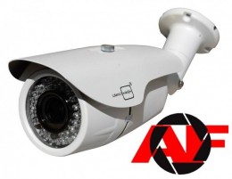 identivision IIP-L3201MZ SmartEye, IP IR LED-es csőkamera, 2MP, 2x-es motor zoom, autó fókusz, f=2.8-12mm (95°-50°)