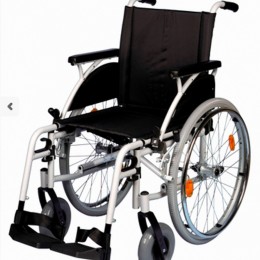 GM 4200 KEREKESSZÉK ALUMÍNIUM 115 KG-ig